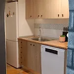 Mikaela Planta Baja-con Patio Apartman