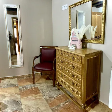 Mikaela Planta Baja-con Patio