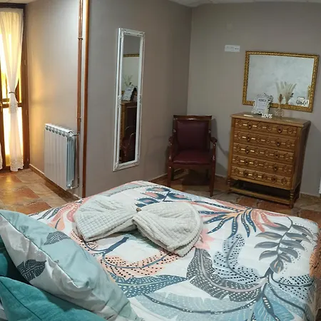 아파트 Mikaela Planta Baja-con Patio 엘부르고데오스마