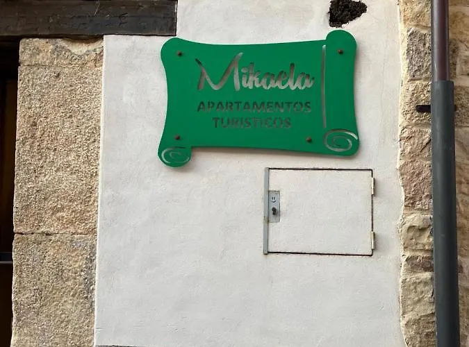 Mikaela Planta Baja-con Patio